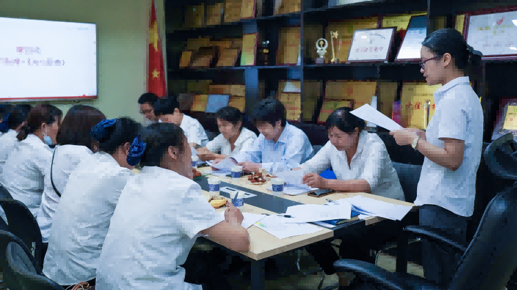 百尺桿頭再躍進(jìn)——保潔管理組培訓(xùn)現(xiàn)場(chǎng)直擊